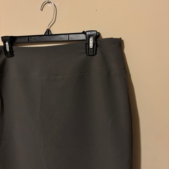 Alfani Women's Dark Gray Pencil Skirt - Picture 2 of 5
